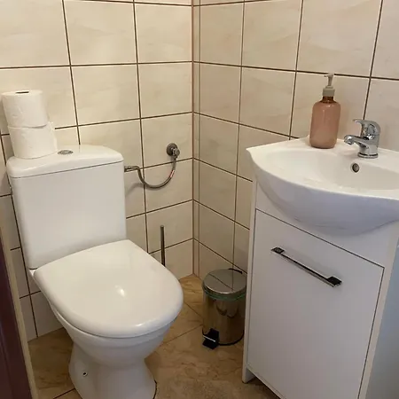 Goscinne Olenka Nowecin